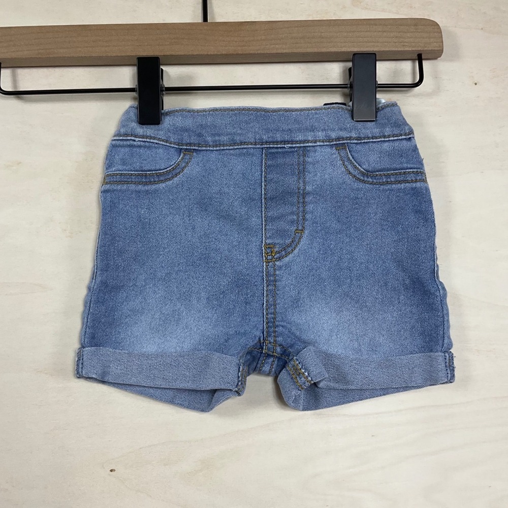 Levis Baby Girls Light Wash Denim Pull On Shorts 24M K065-AGX